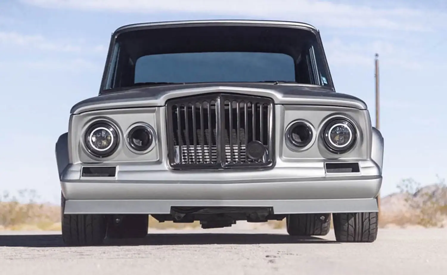 1975 Jeep Wagoneer by Weaver Customs