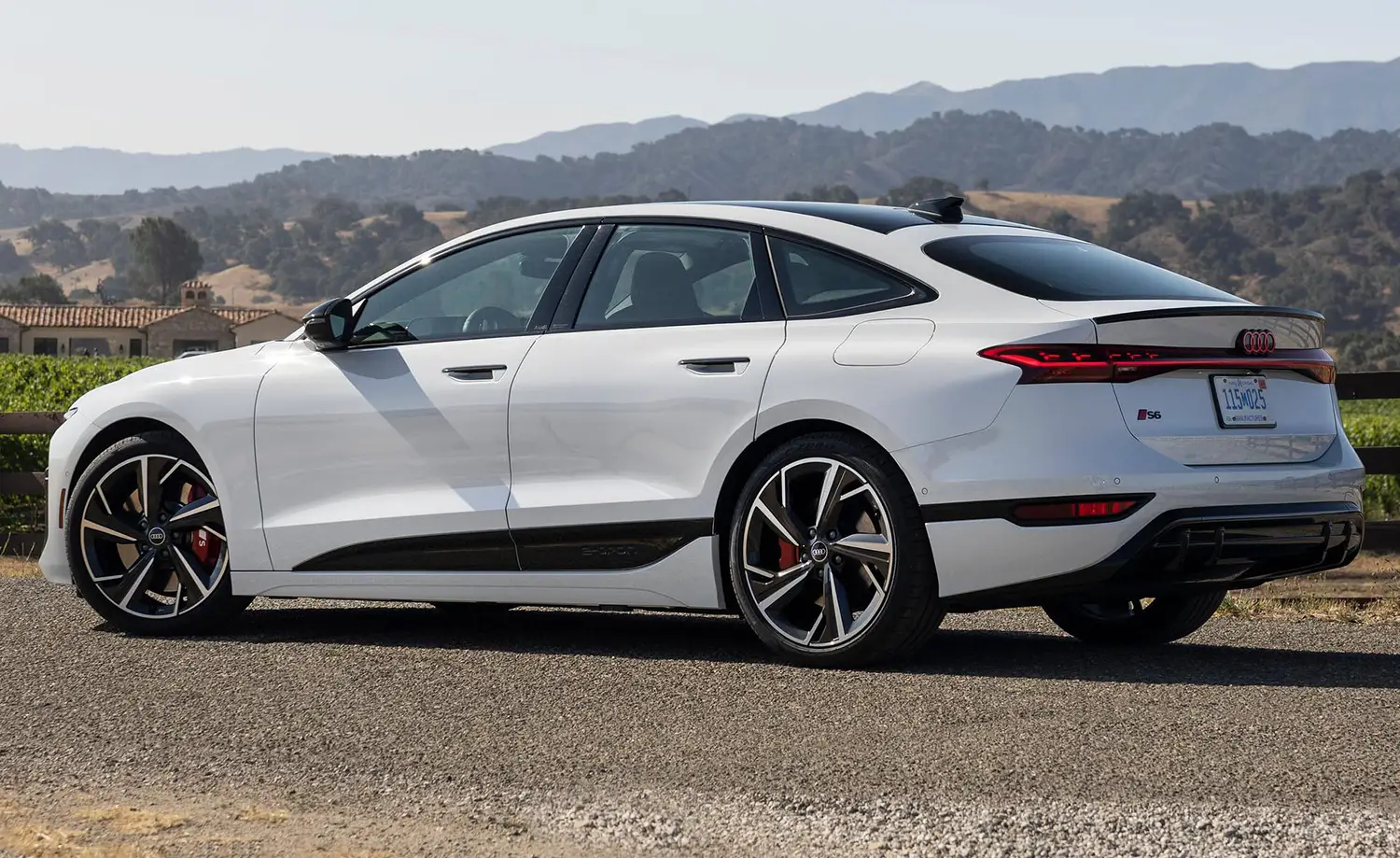 Audi S6 Sportback e-tron Audi S6 Sportback e-tron
