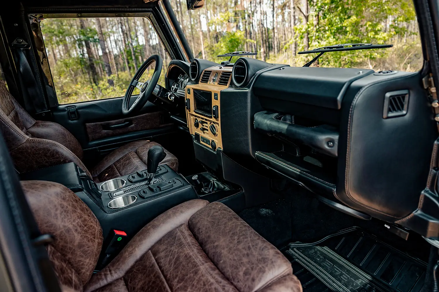 1995 Land Rover Defender 110 Project Daybreak