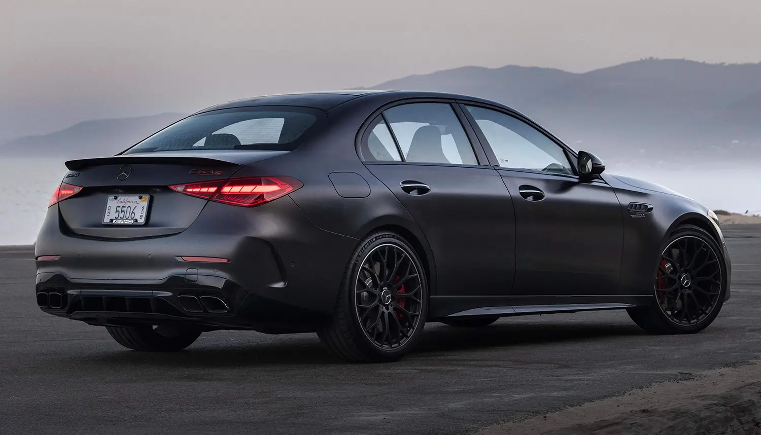 Mercedes-AMG C 63 S E PERFORMANCE Mercedes-AMG C 63 S E PERFORMANCE