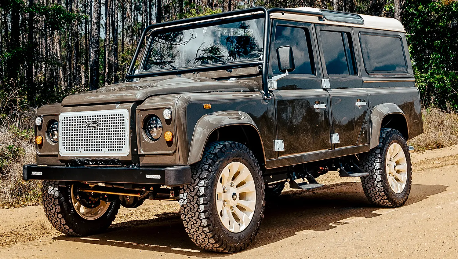1995 Land Rover Defender 110 Project Daybreak