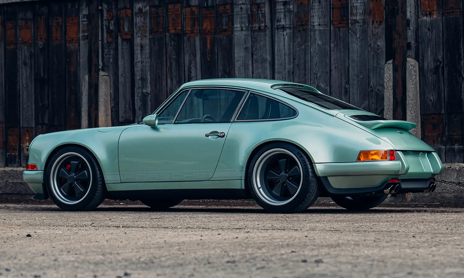 Theon Design Porsche 911