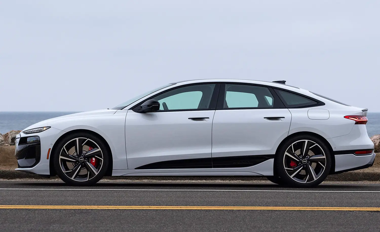 Audi S6 Sportback e-tron Audi S6 Sportback e-tron