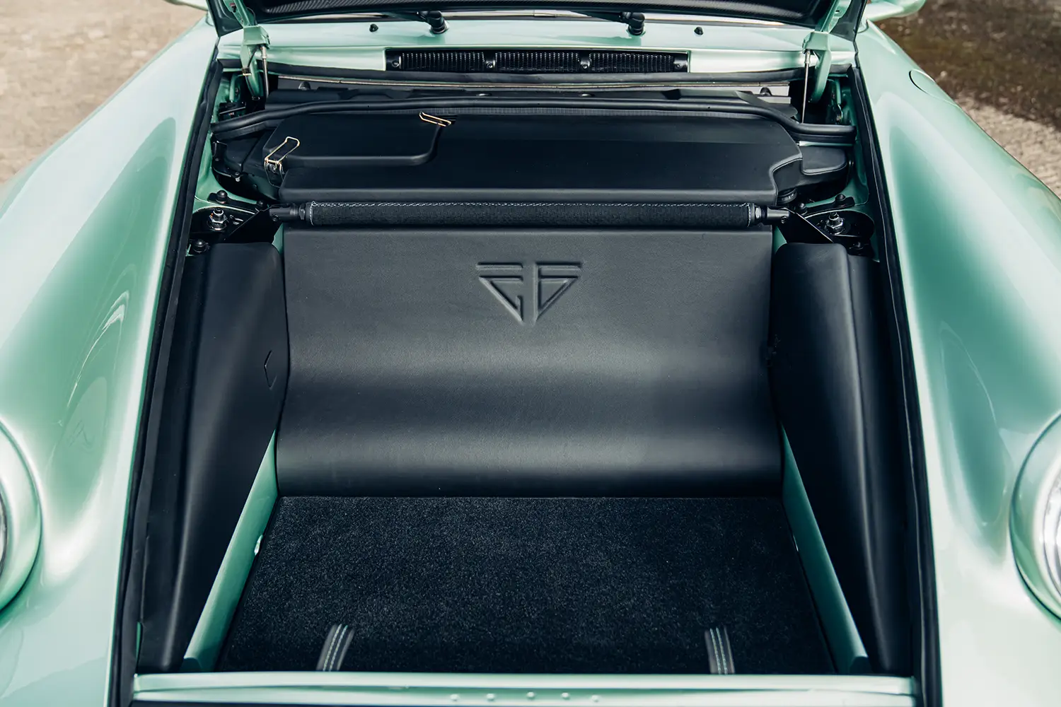 Theon Design Porsche 911