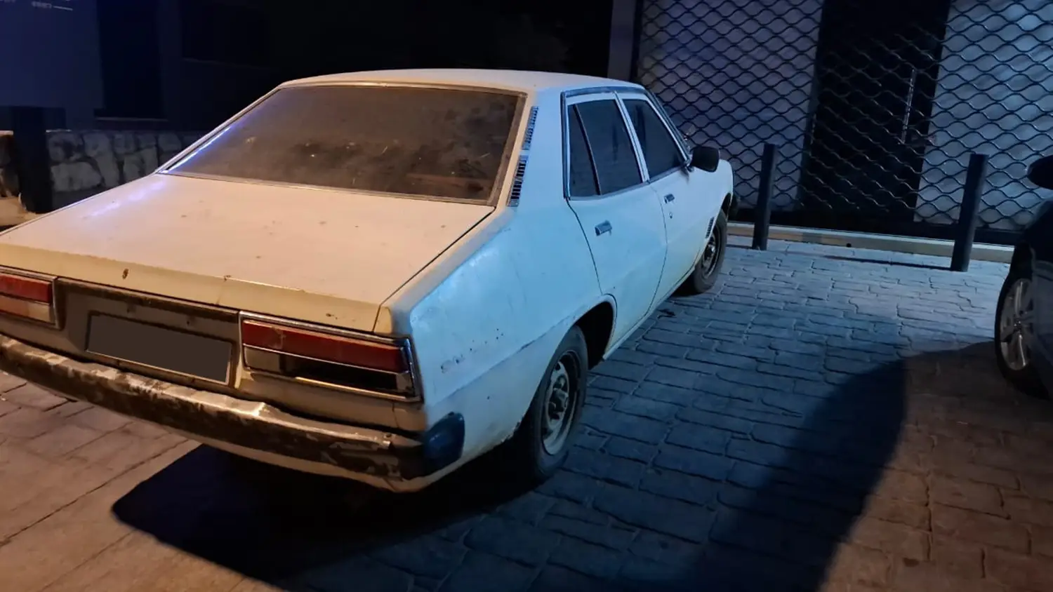 Third Generation Mitsubishi Galant Sigma