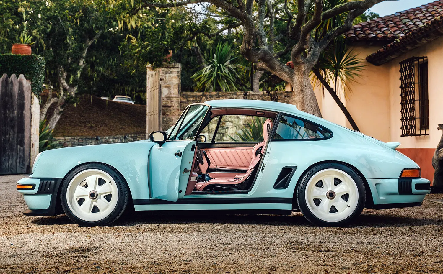 Porsche 911 Carrera Reimagined by Singer