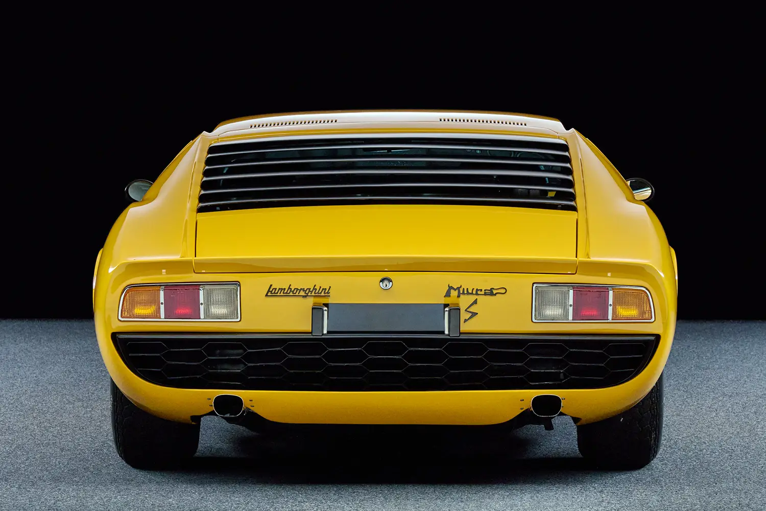 Broad Arrow Global Icons Auction