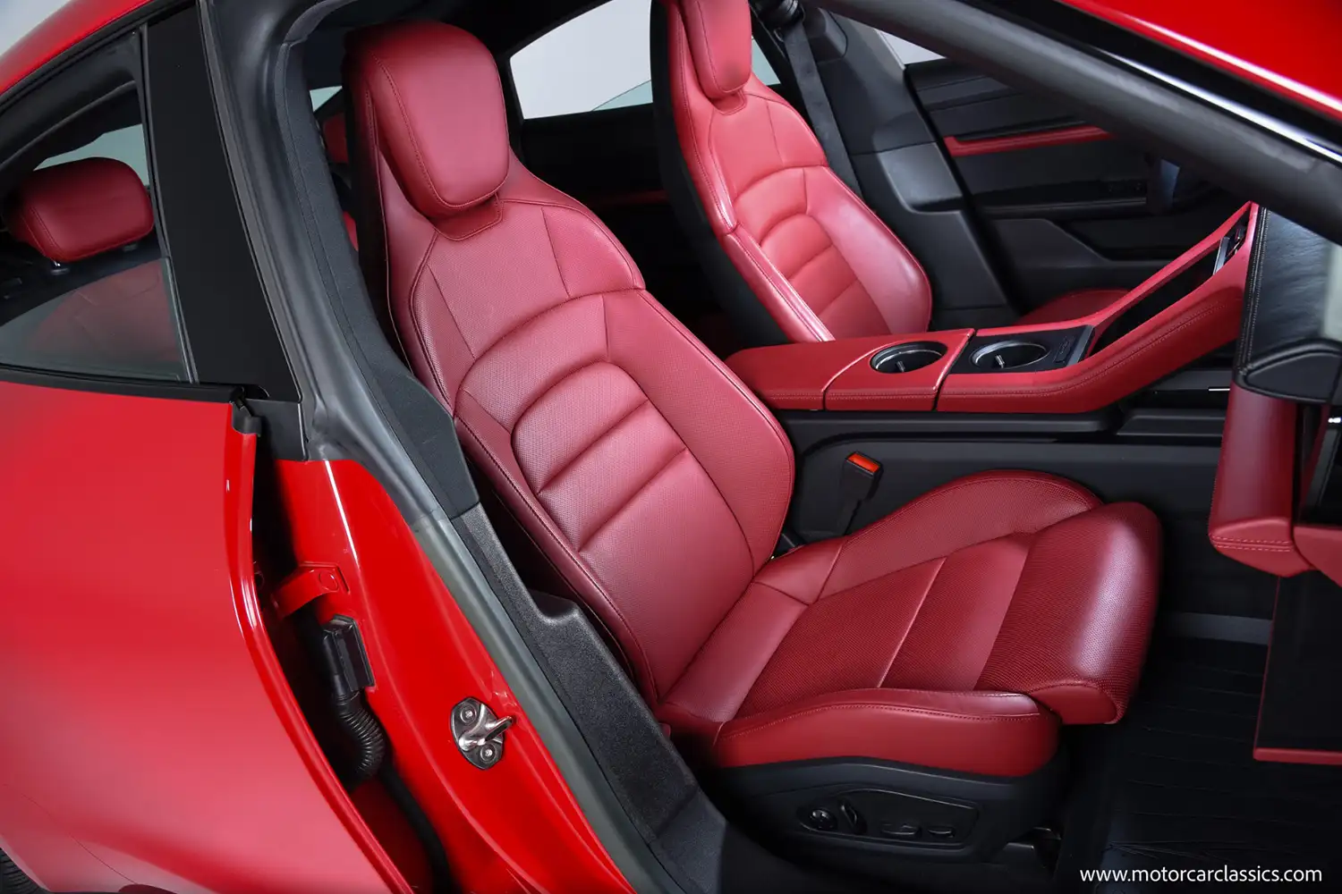 2023 Porsche Taycan 2023 Porsche Taycan