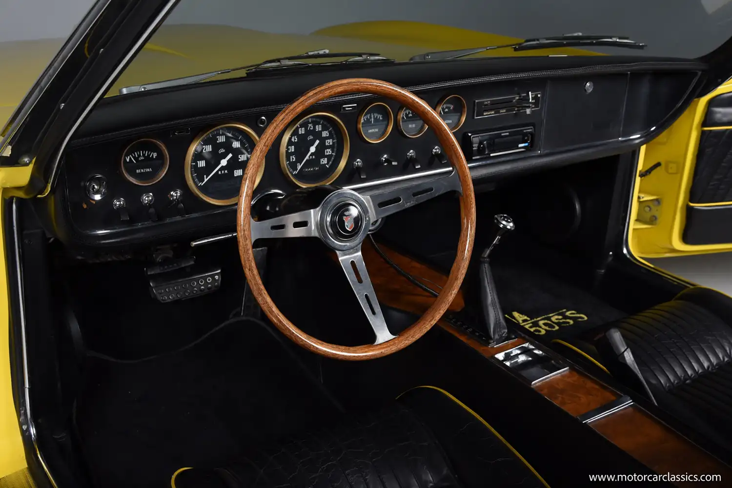 Ghia 450 SS Convertible