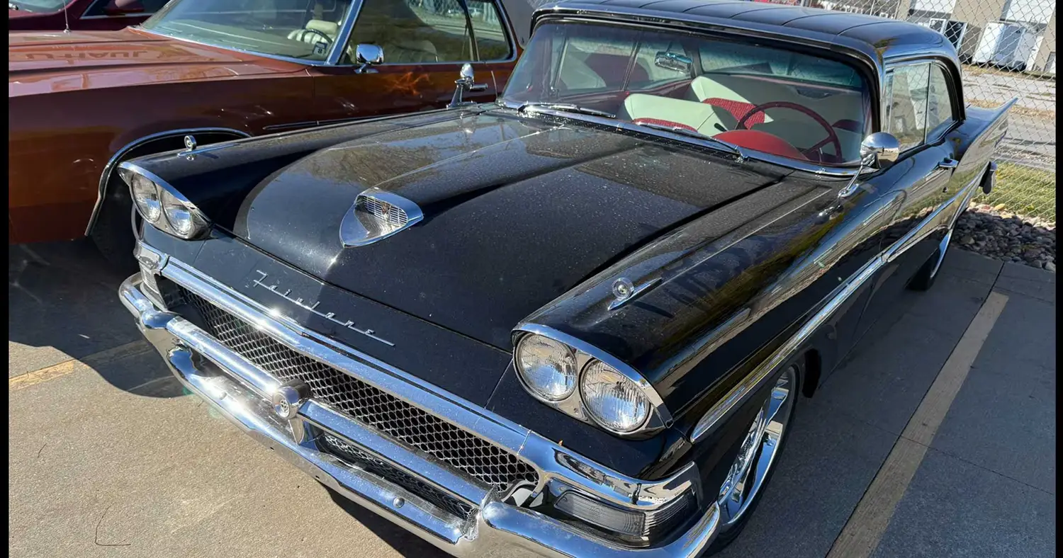 1958 Ford Fairlane 500 Club Victoria