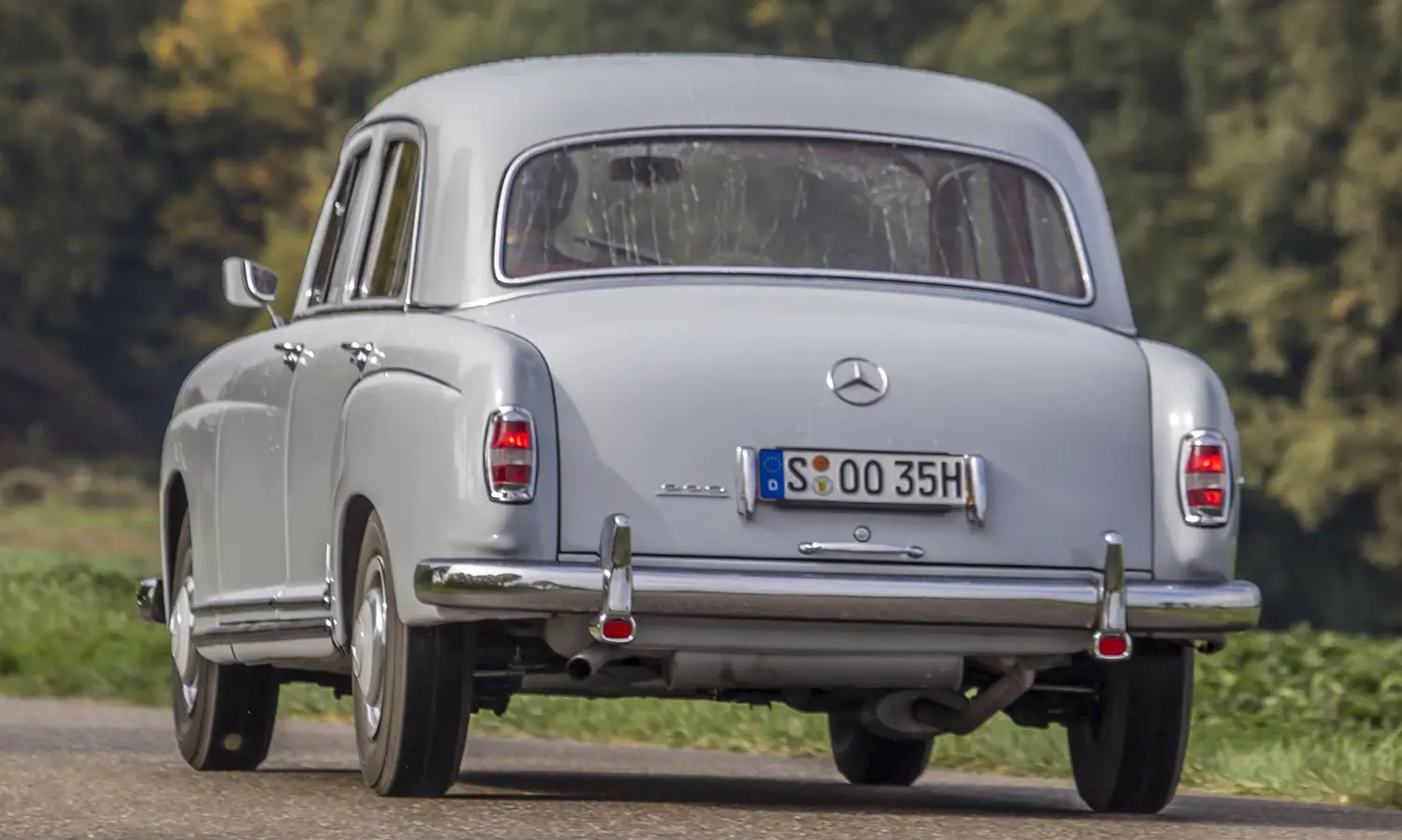 1955 Mercedes-Benz 220 “Ponton” W 180