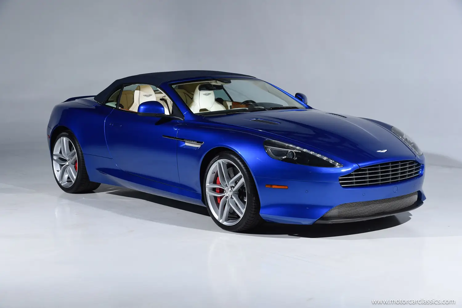 2014 Aston Martin DB9 Volante 2014 Aston Martin DB9 Volante