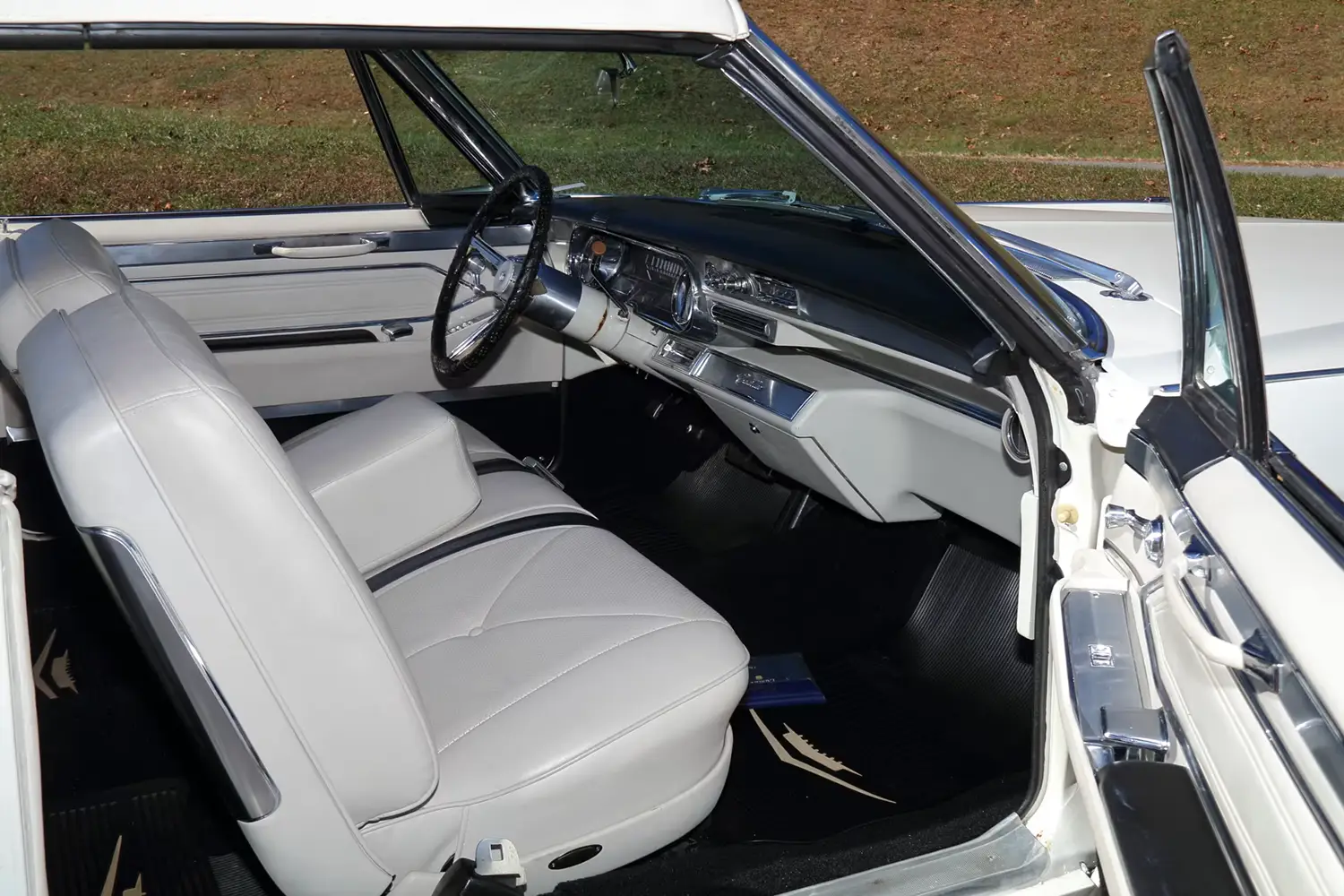 1965 Cadillac DeVille Convertible