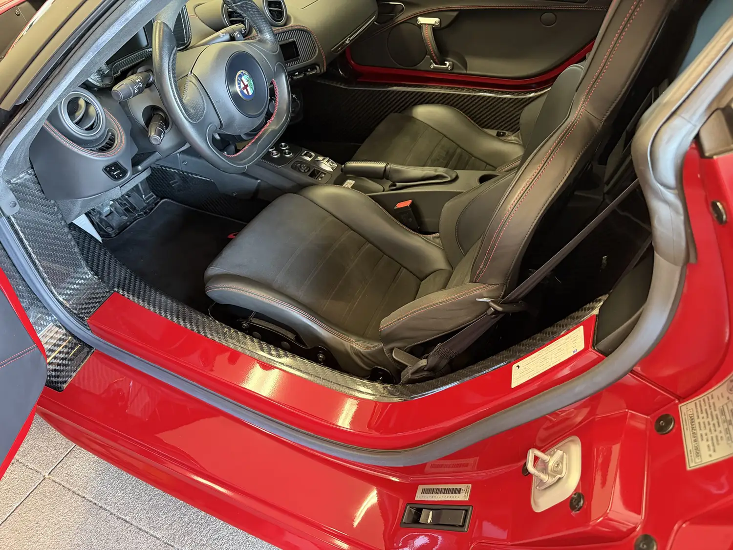 2015 Alfa Romeo 4C Coupe Launch Edition 2015 Alfa Romeo 4C Coupe Launch Edition