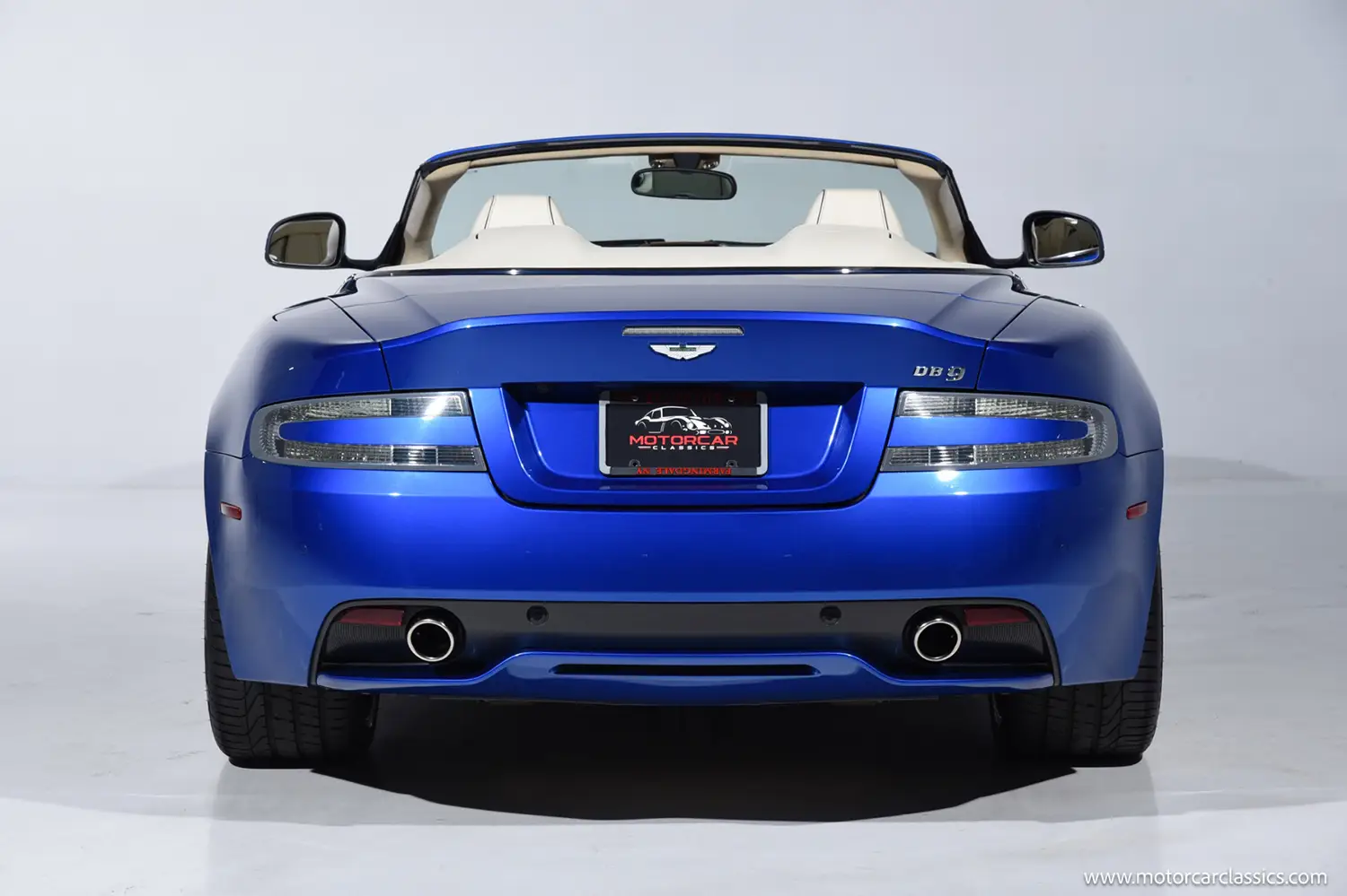 2014 Aston Martin DB9 Volante 2014 Aston Martin DB9 Volante