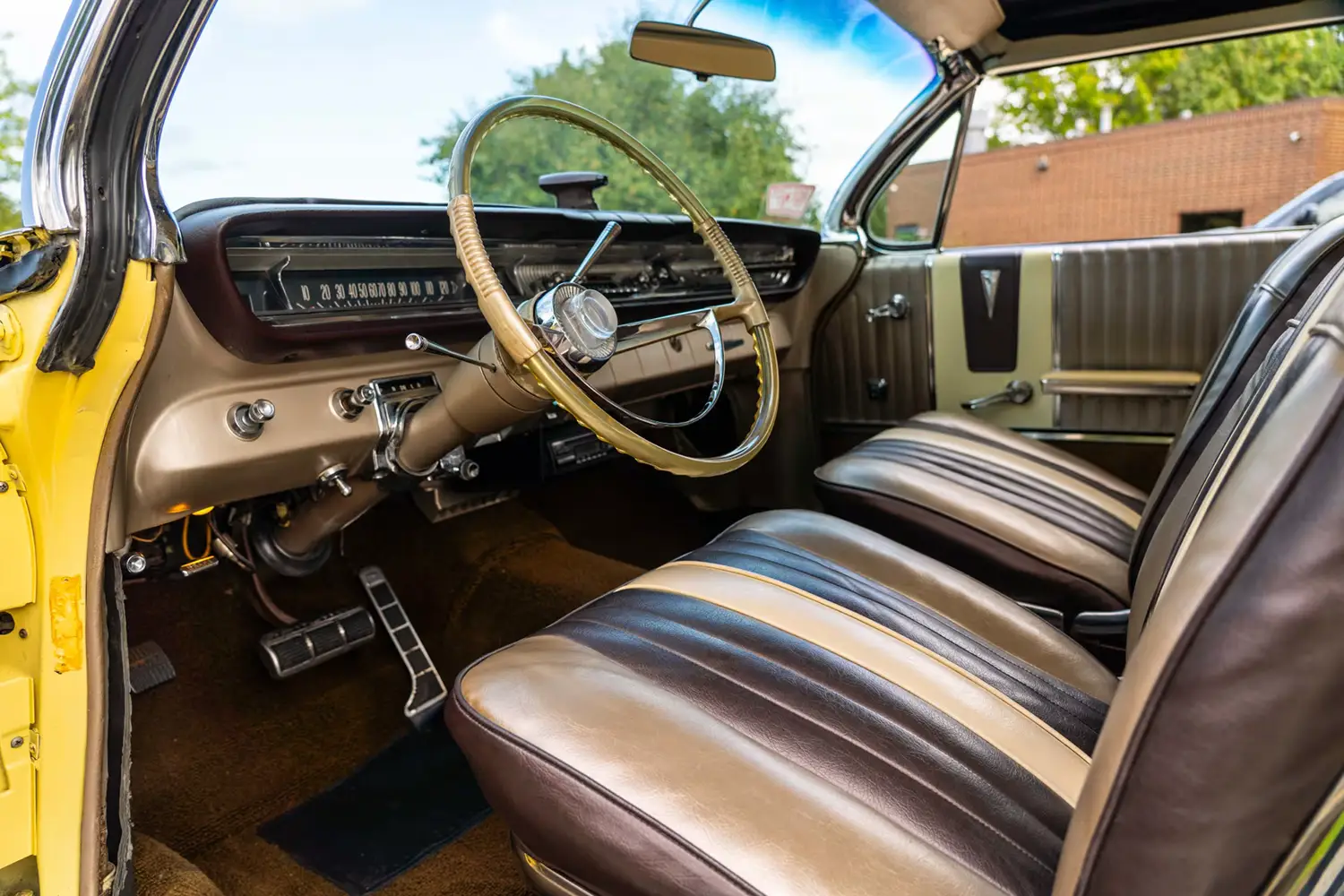 1961 Pontiac Bonneville Convertible