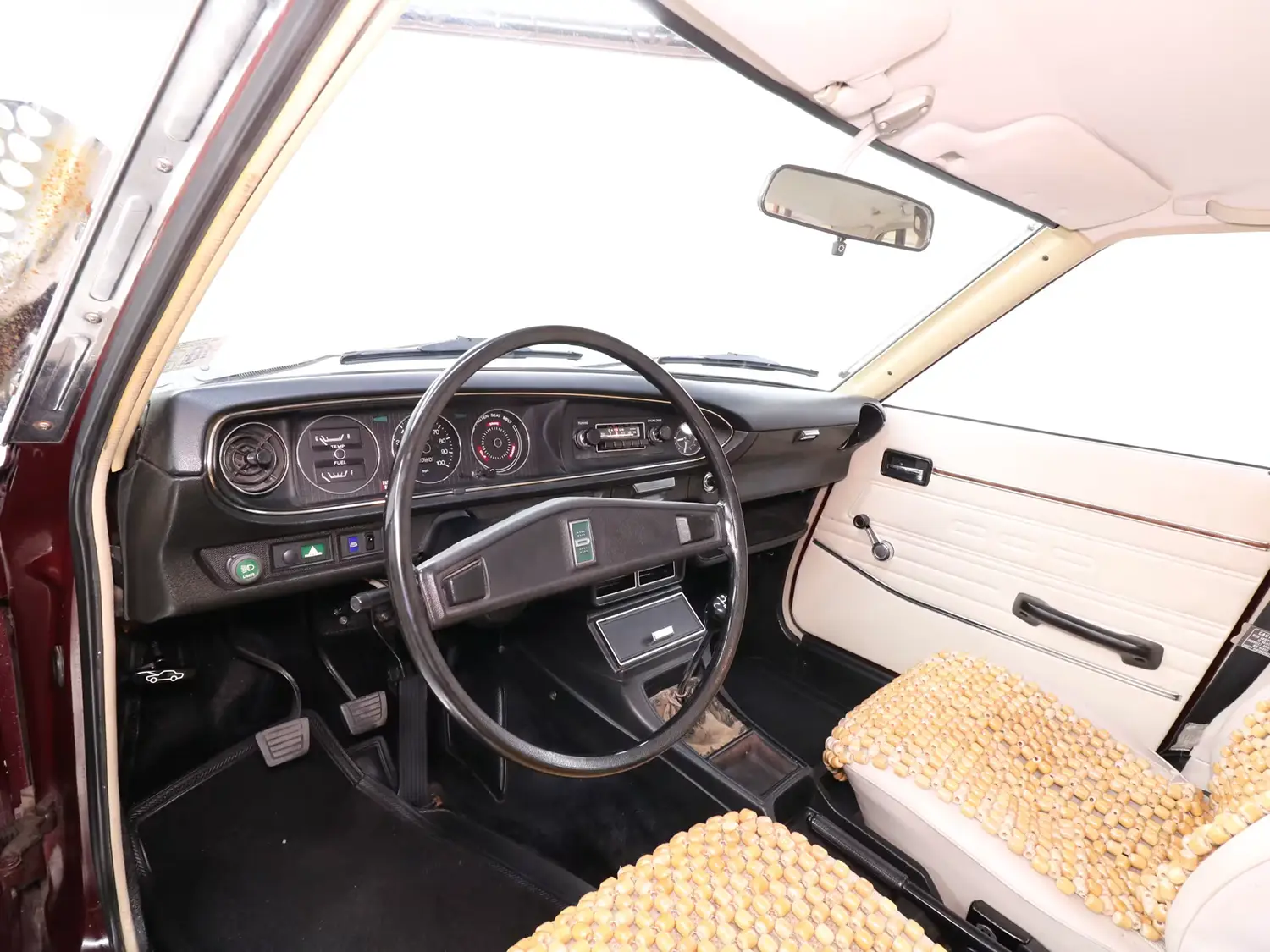 1977 Datsun 710 Sedan 1977 Datsun 710 Sedan