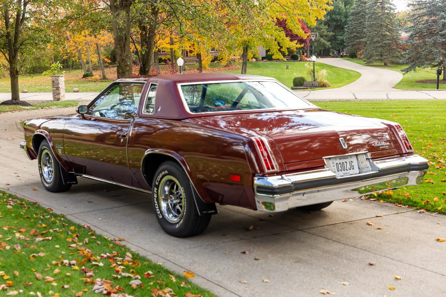 1976 Oldsmobile Cutlass Supreme Brougham