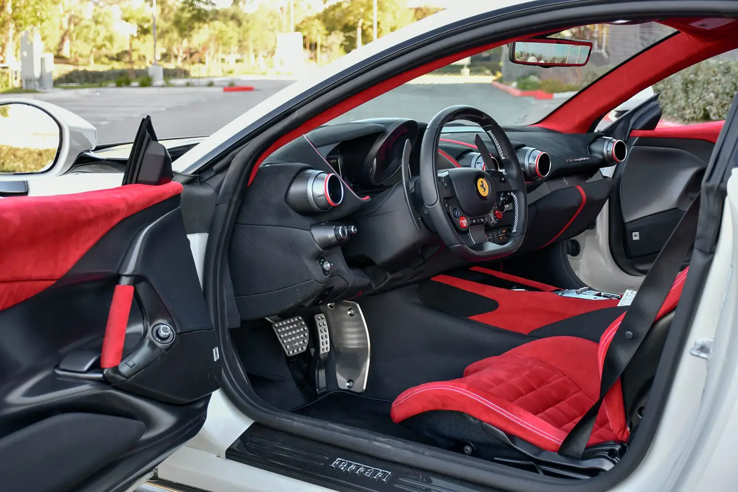 2022 Ferrari 812 Competizione