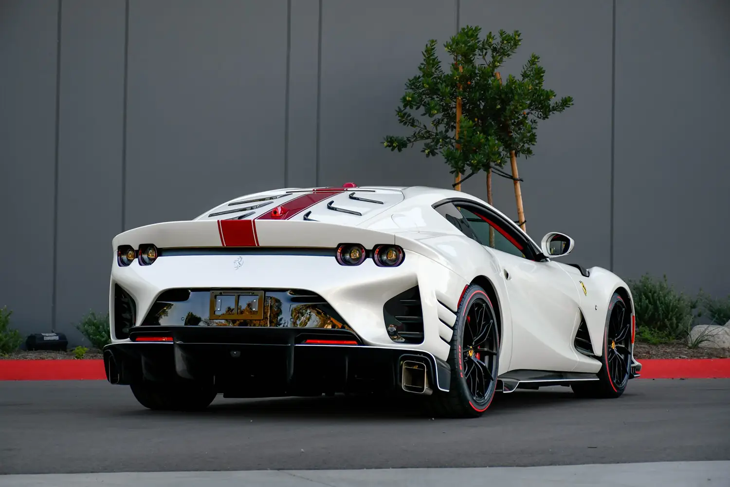 2022 Ferrari 812 Competizione