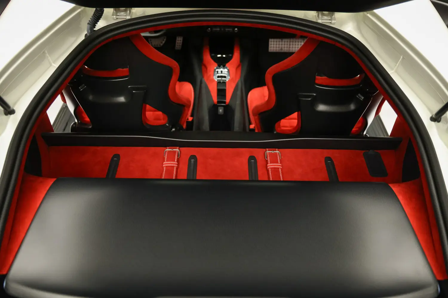 2022 Ferrari 812 Competizione