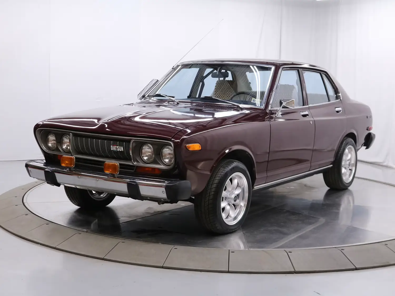 1977 Datsun 710 Sedan 1977 Datsun 710 Sedan