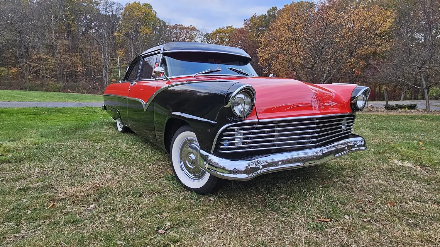 1955 Ford Customline Tudor sedan