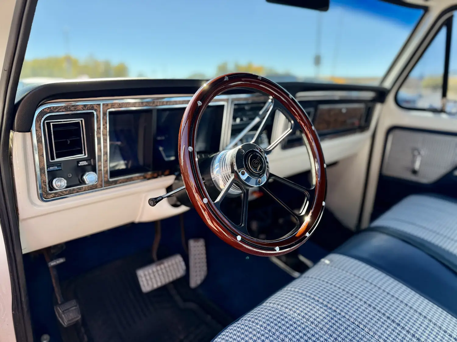 1977 Ford F-250 460 4x4 1977 Ford F-250 460 4x4