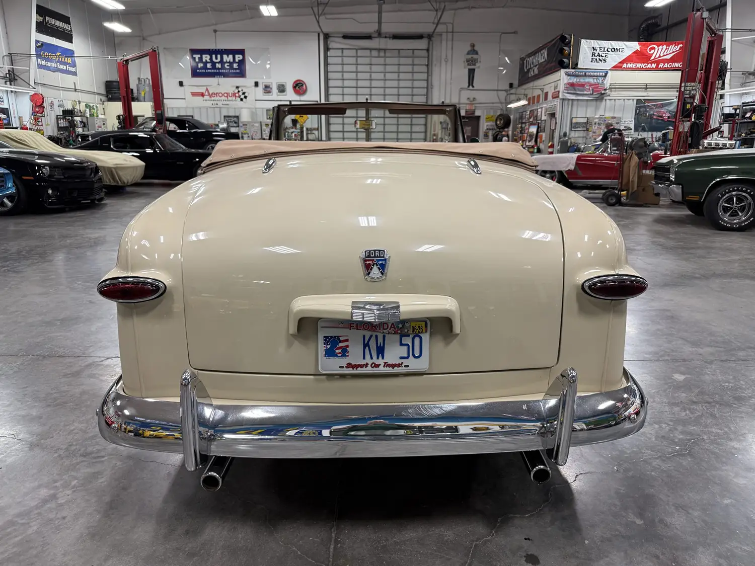 1950 Ford Custom Deluxe Convertible