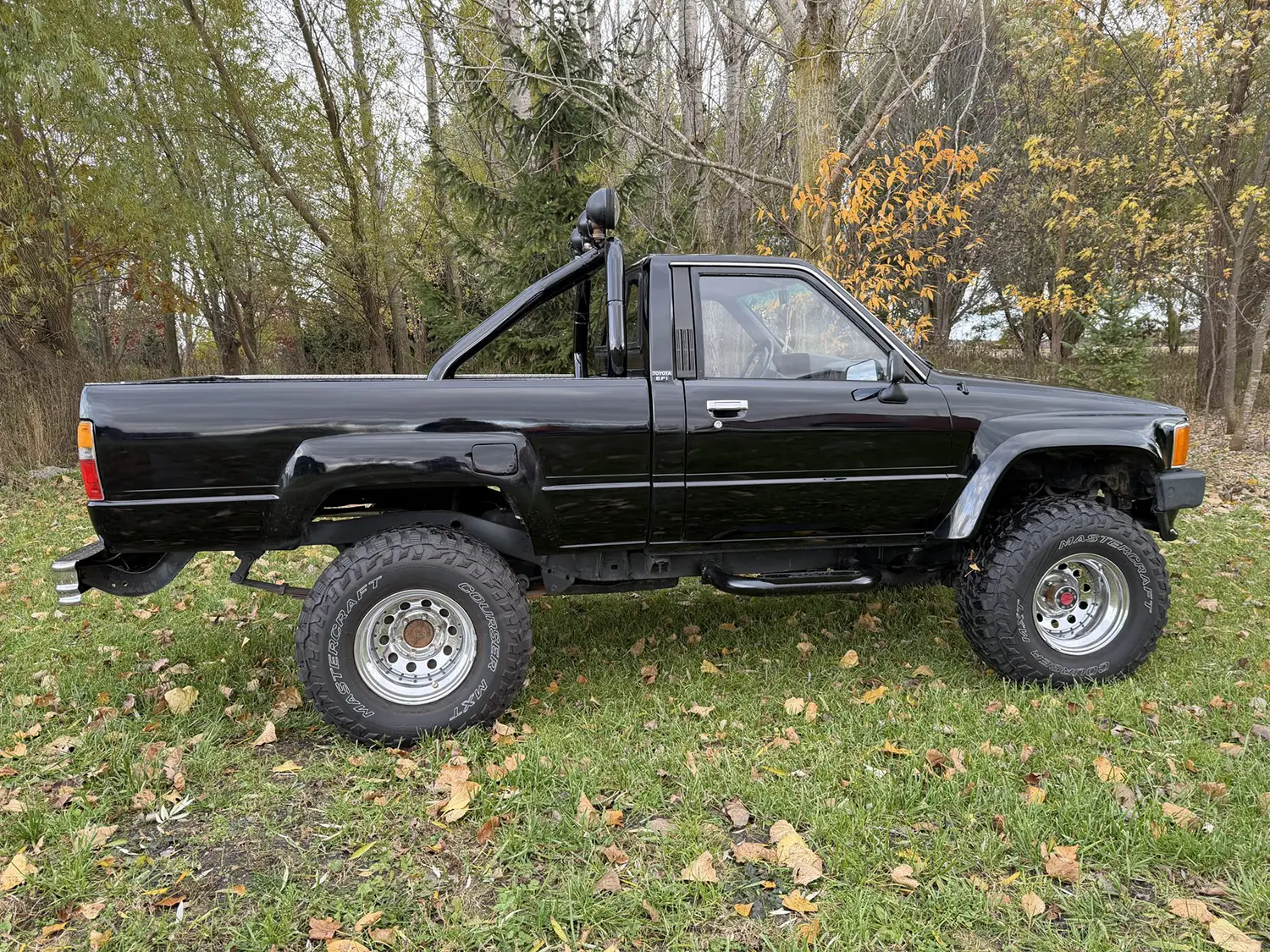 1988 Toyota Pickup 5-Speed 4x4 1988 Toyota Pickup 5-Speed 4x4