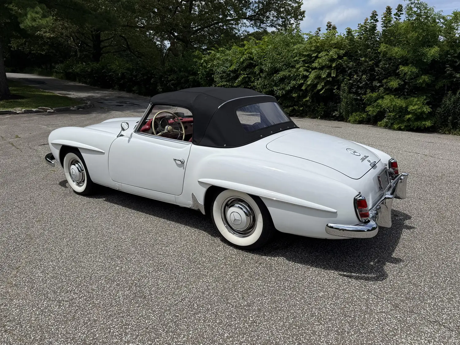 1961 Mercedes-Benz 190SL 1961 Mercedes-Benz 190SL