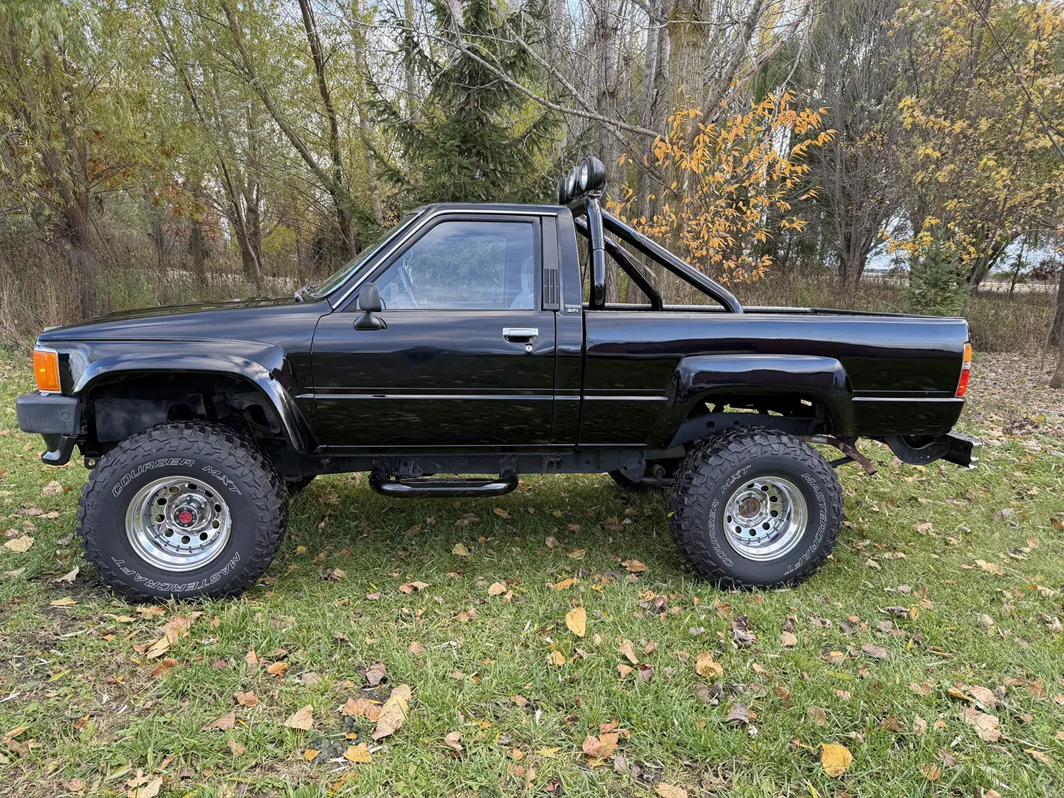 1988 Toyota Pickup 5-Speed 4x4 1988 Toyota Pickup 5-Speed 4x4