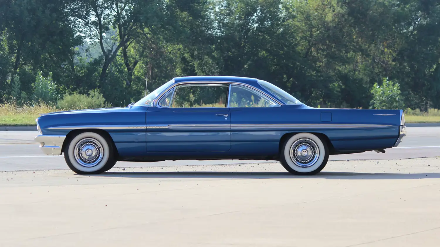 Tri-Power 1961 Pontiac Bonneville Tri-Power 1961 Pontiac Bonneville