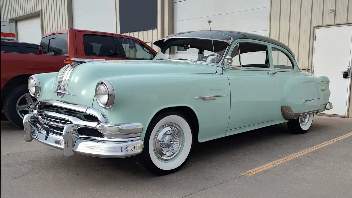 1954 Pontiac Chieftain Sedan