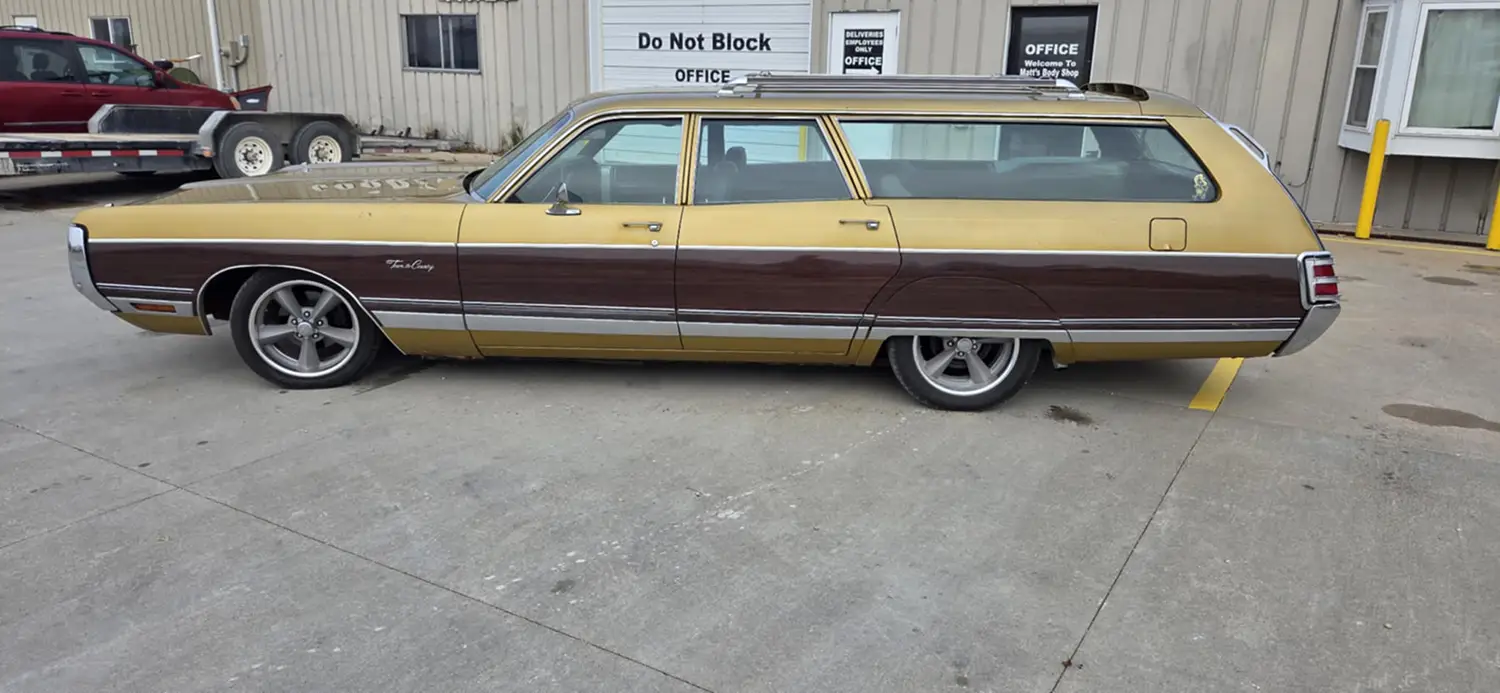 1972 Chrysler Town & Country