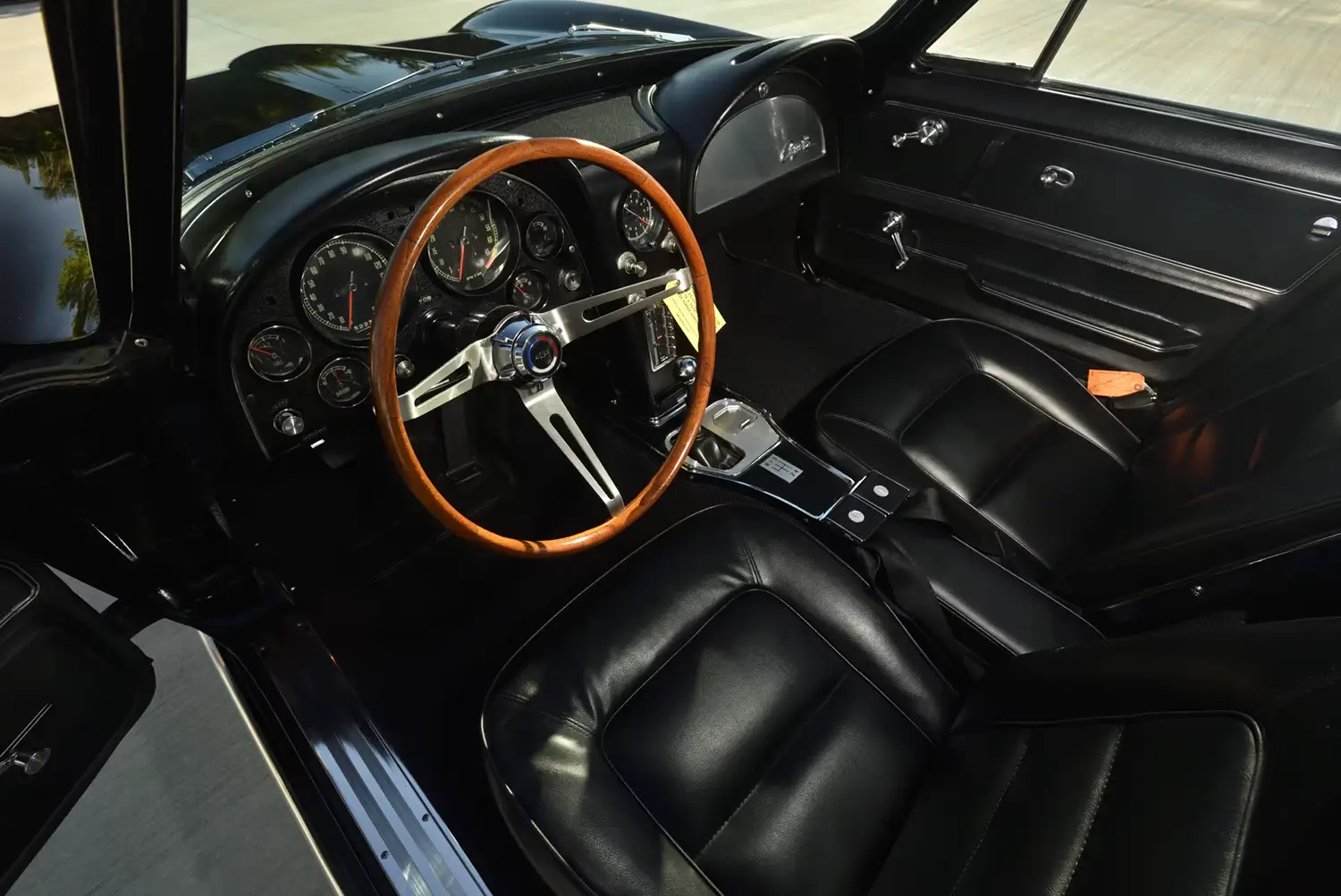 327/375 HP 1965 Corvette Coupe 327/375 HP 1965 Corvette Coupe