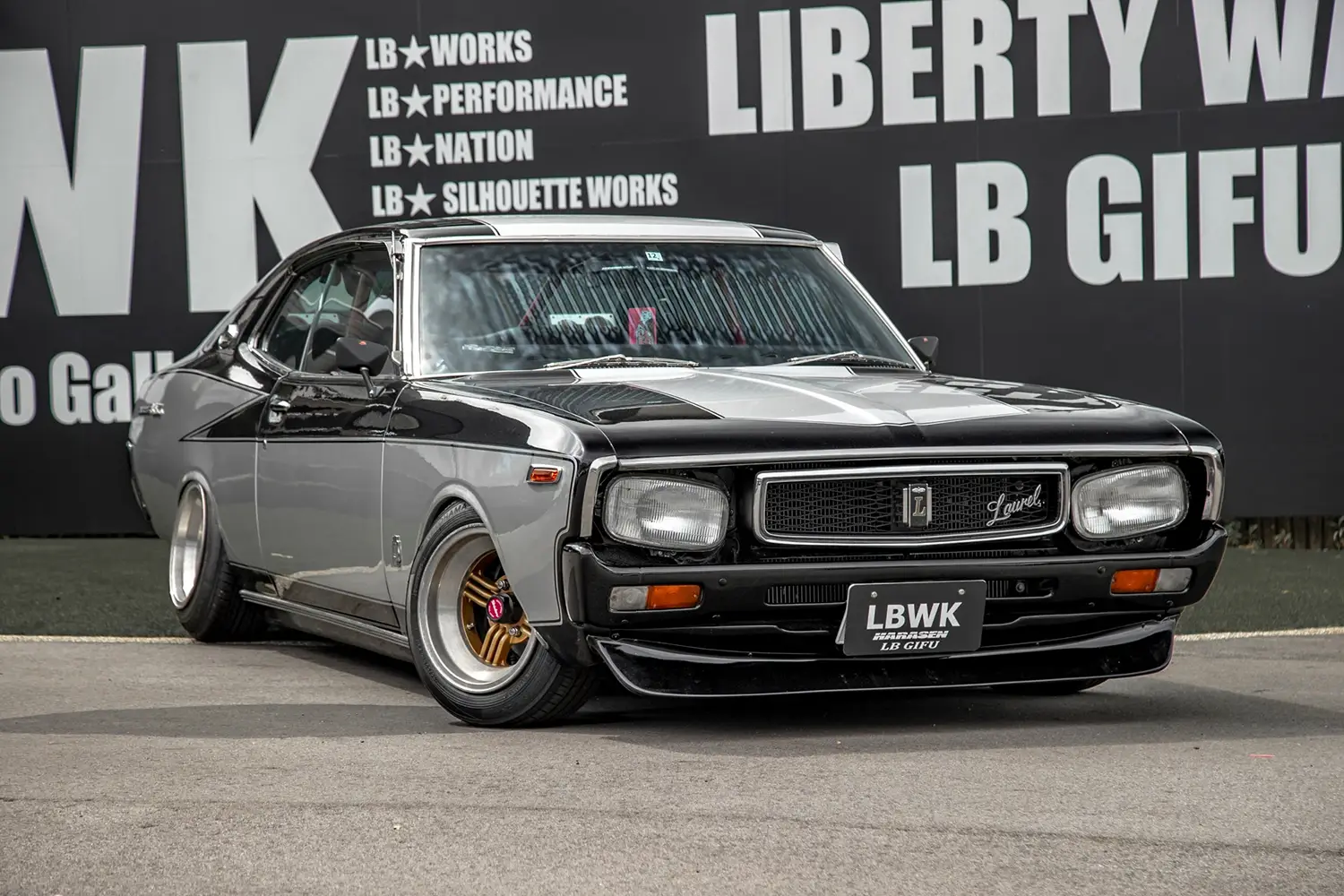 Liberty Walk Nissan Laurel SGX Liberty Walk Nissan Laurel SGX