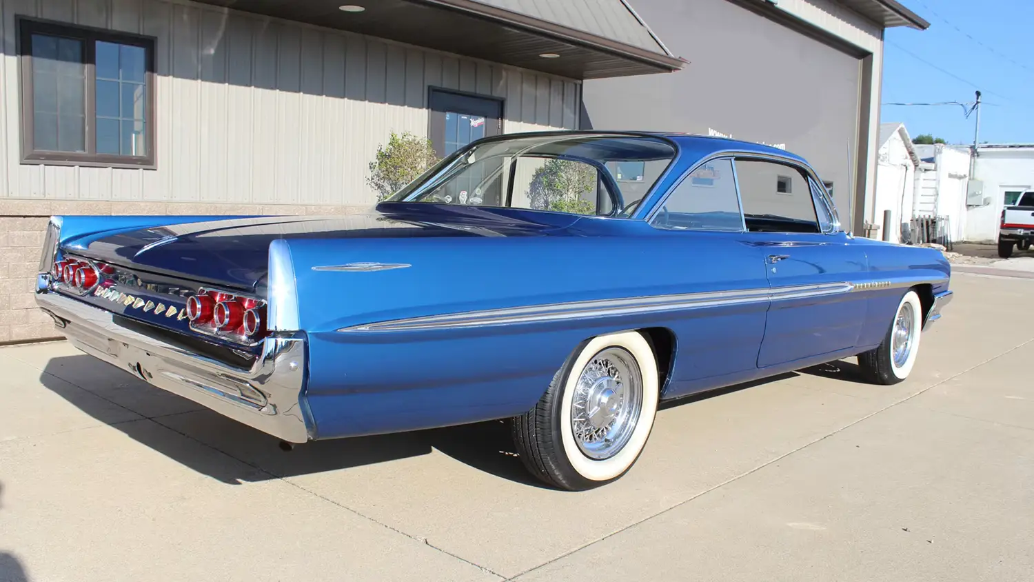 Tri-Power 1961 Pontiac Bonneville Tri-Power 1961 Pontiac Bonneville