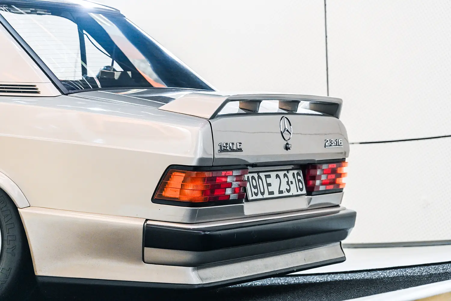 1983 Mercedes-Benz 190 E 2.3-16 1983 Mercedes-Benz 190 E 2.3-16