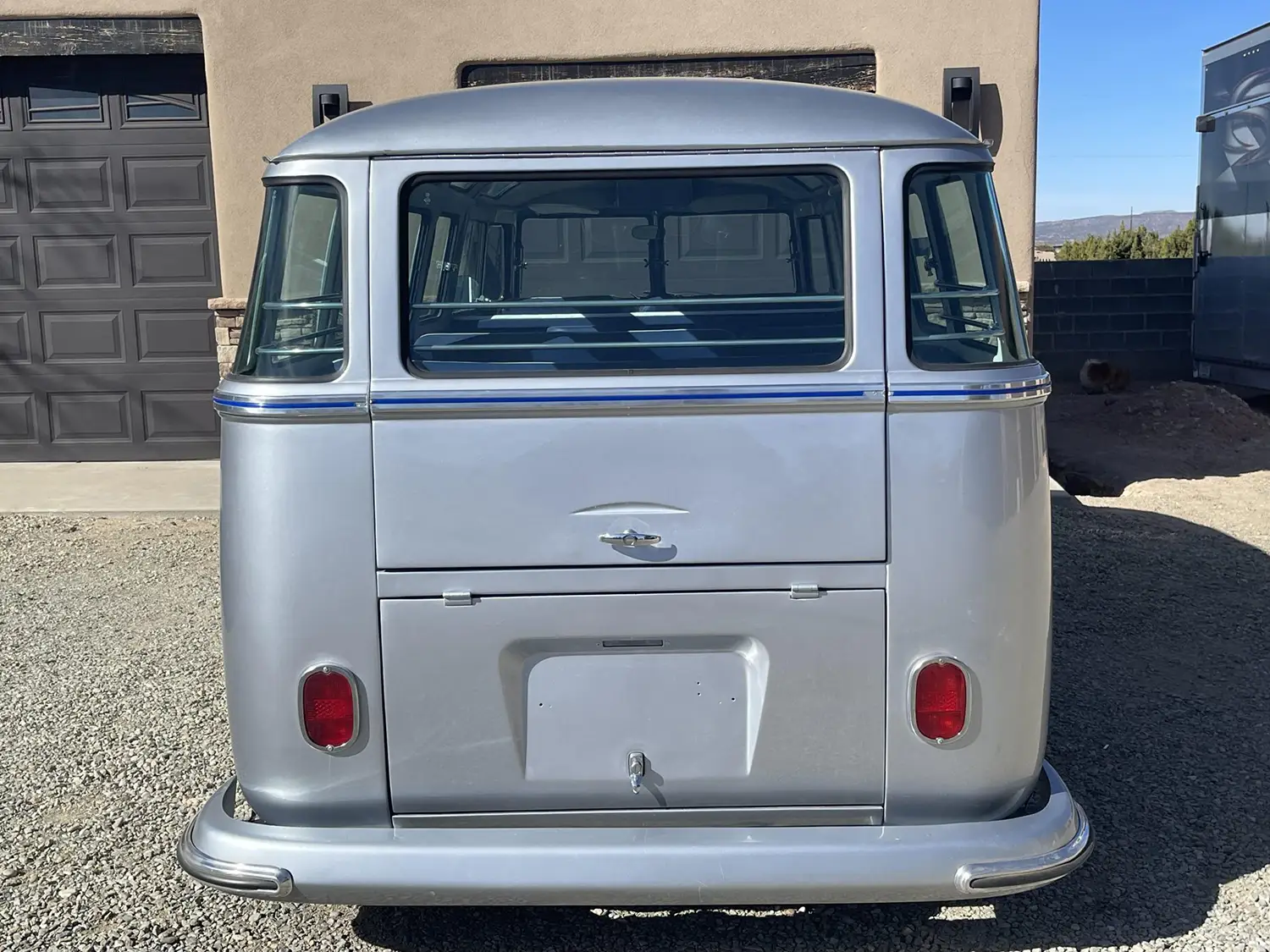 1969 Volkswagen Type 2 Kombi 23-Window Conversion 1969 Volkswagen Type 2 Kombi 23-Window Conversion