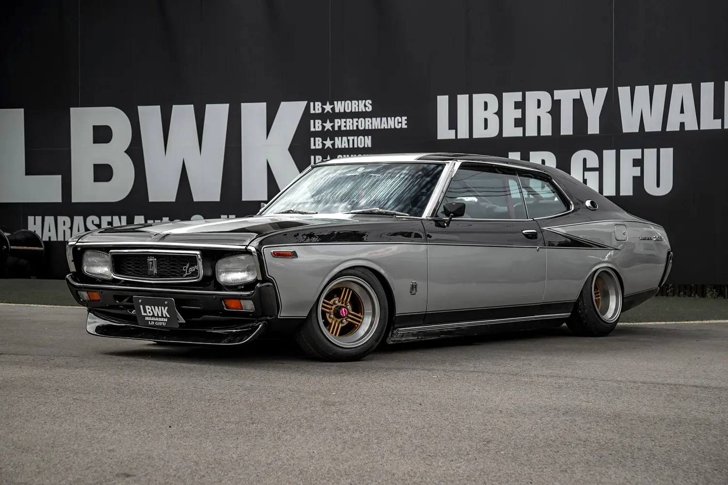 Liberty Walk Nissan Laurel SGX Liberty Walk Nissan Laurel SGX