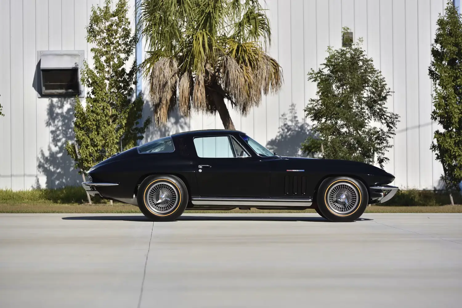 327/375 HP 1965 Corvette Coupe 327/375 HP 1965 Corvette Coupe