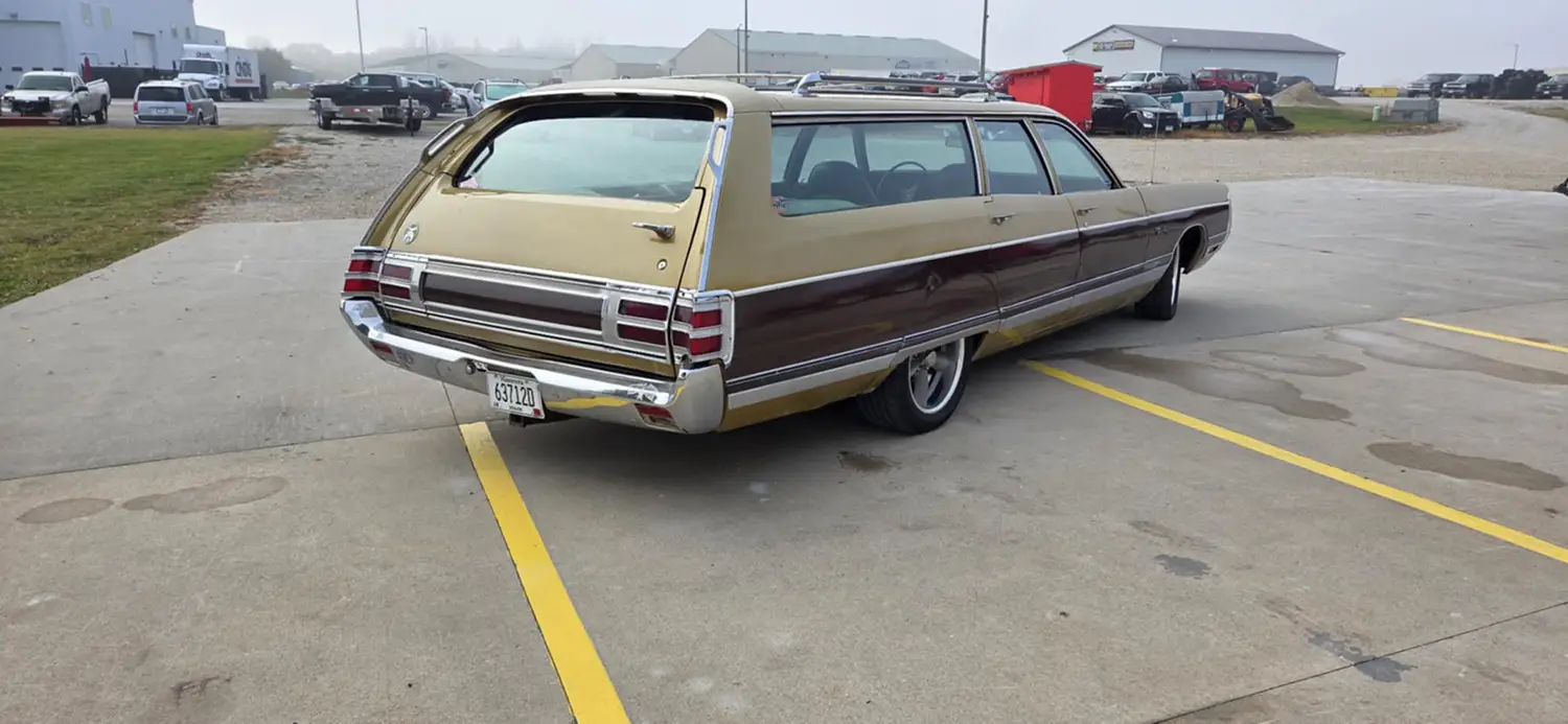 1972 Chrysler Town & Country