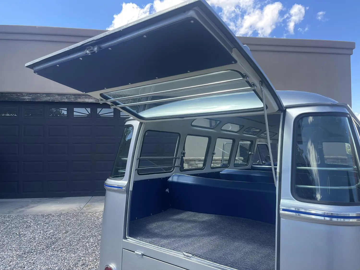 1969 Volkswagen Type 2 Kombi 23-Window Conversion 1969 Volkswagen Type 2 Kombi 23-Window Conversion