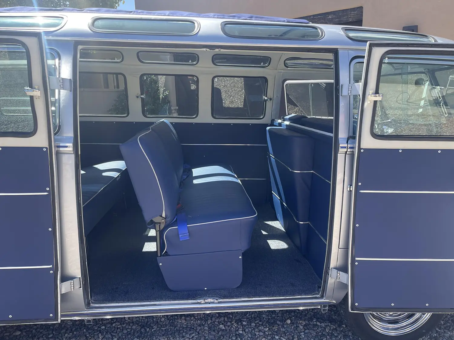 1969 Volkswagen Type 2 Kombi 23-Window Conversion 1969 Volkswagen Type 2 Kombi 23-Window Conversion