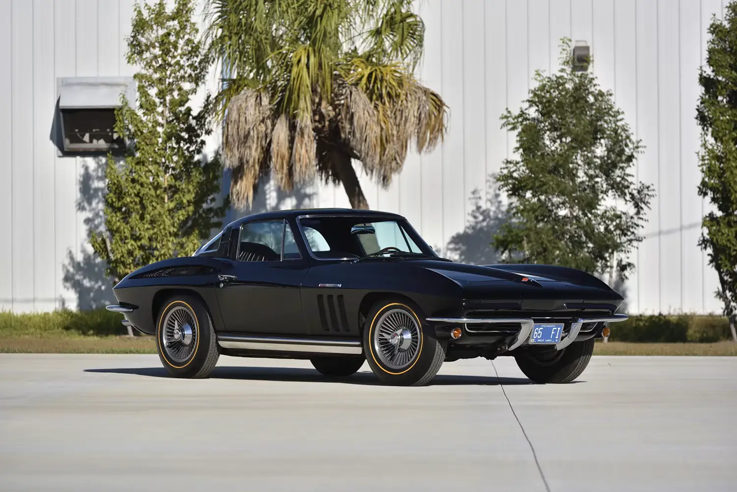 327/375 HP 1965 Corvette Coupe 327/375 HP 1965 Corvette Coupe