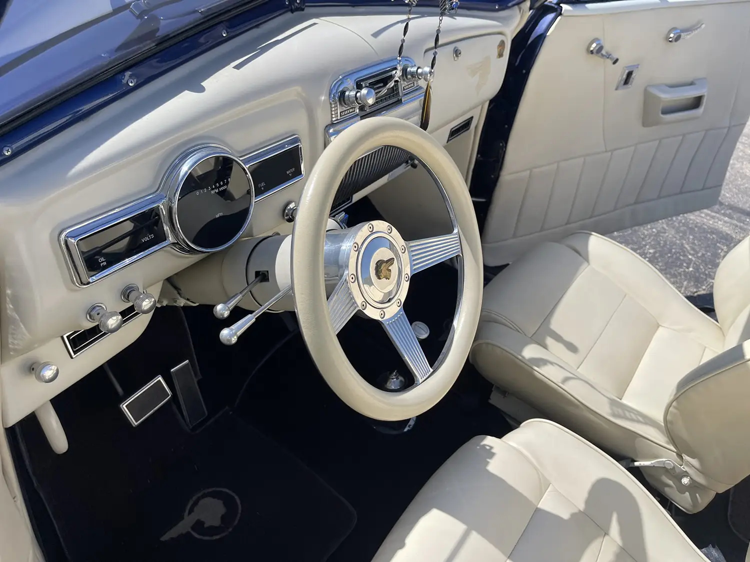 1948 Pontiac Torpedo Convertible Street Rod