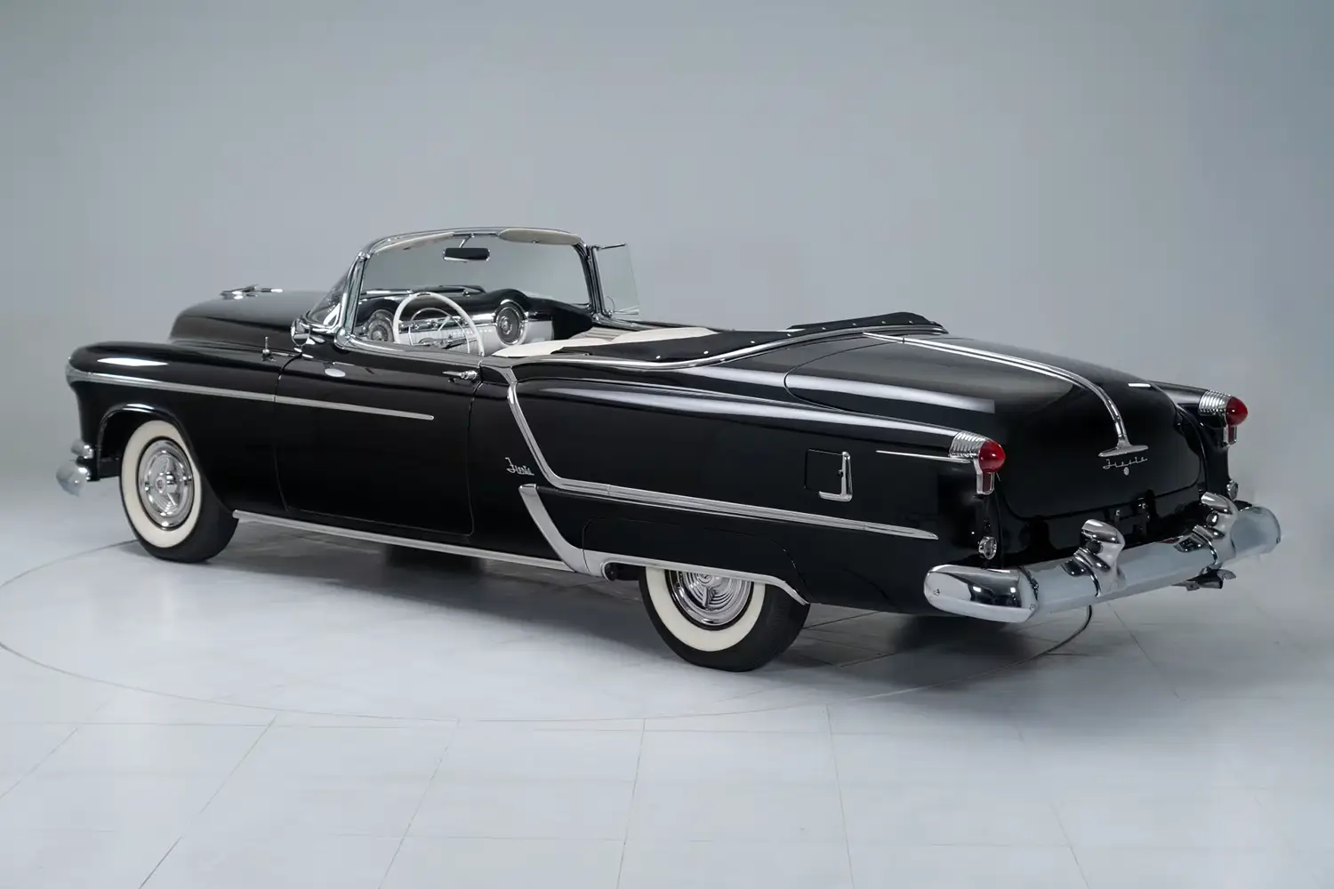 1953 Oldsmobile Fiesta Convertible 1953 Oldsmobile Fiesta Convertible