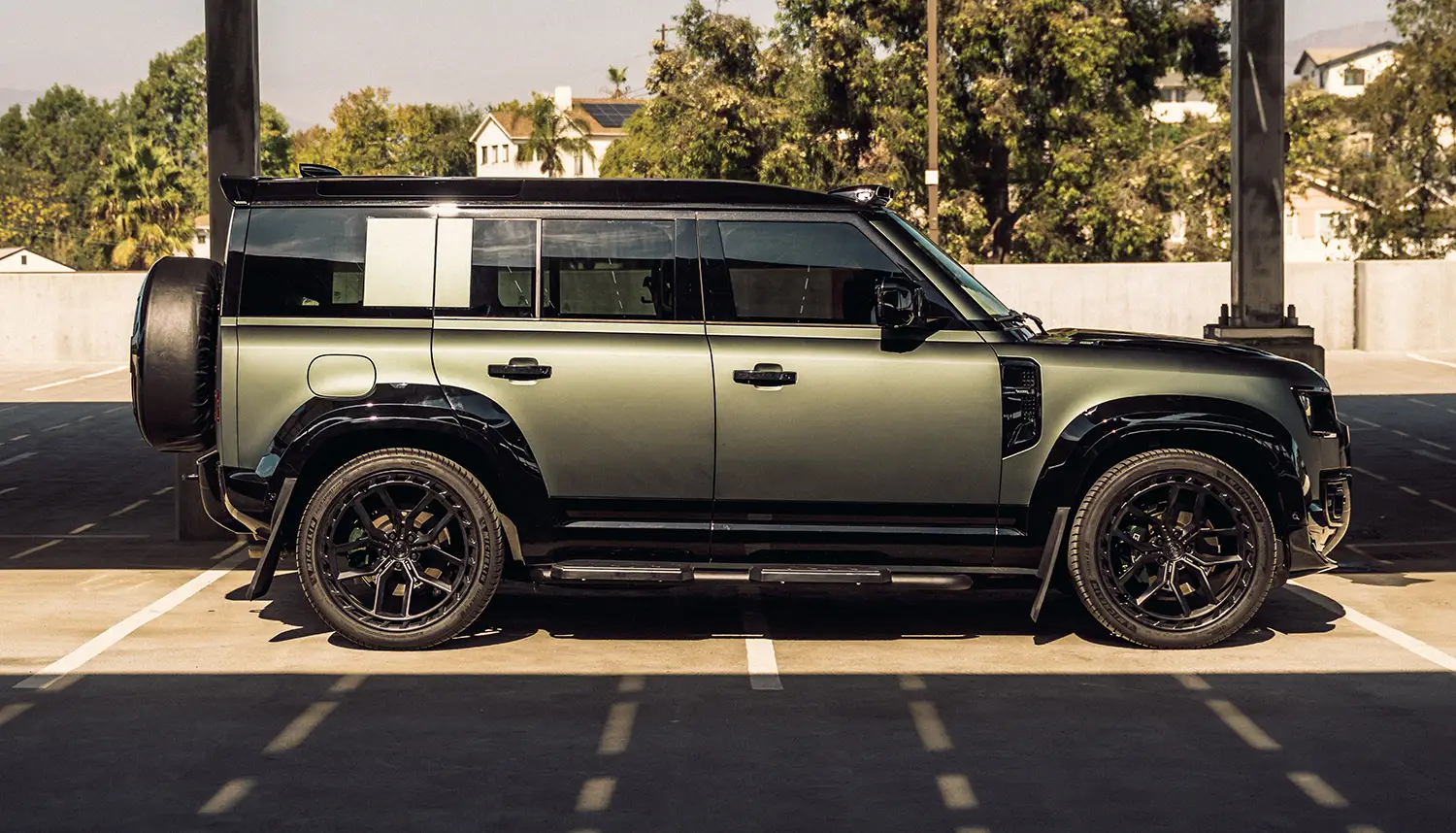 Land Rover Defender 110 V8 Urban Widetrack Land Rover Defender 110 V8 Urban Widetrack