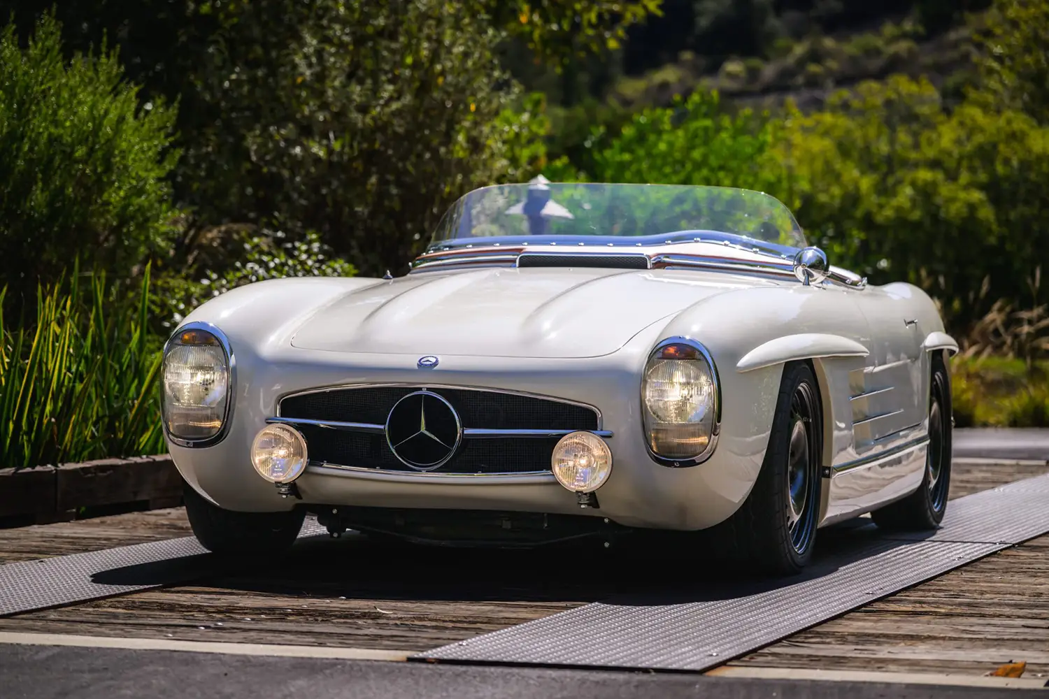 Mercedes-Benz 300SL Roadster Replica